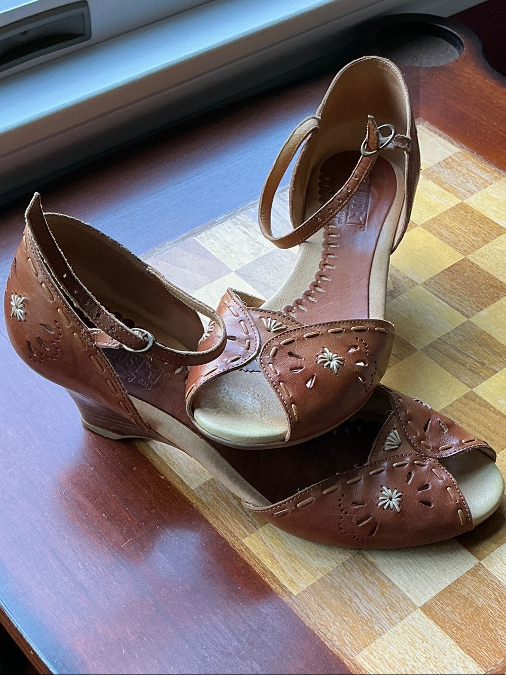 PIKOLINOS Leather Wedge Peep-Toe Ankle-Strap Embroidered